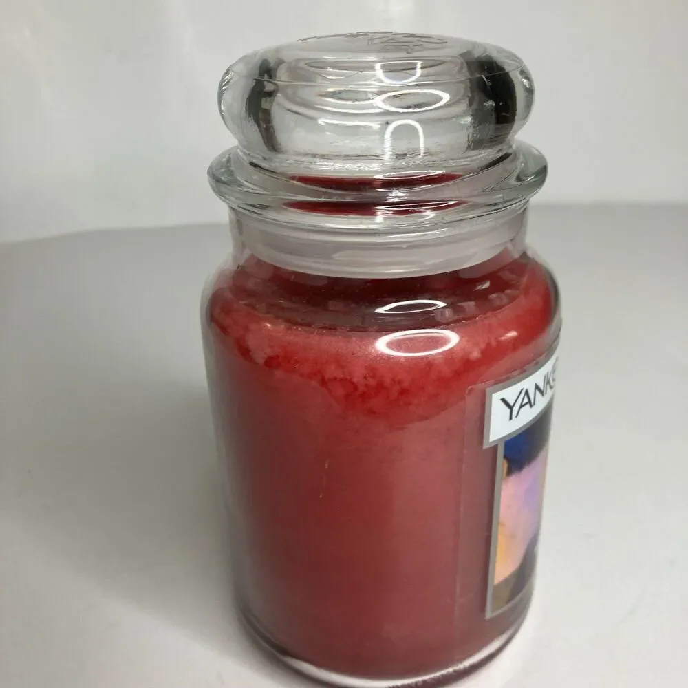 Yankee Candle Merry Christmas & Happy New Year Edition 22oz Red Holiday